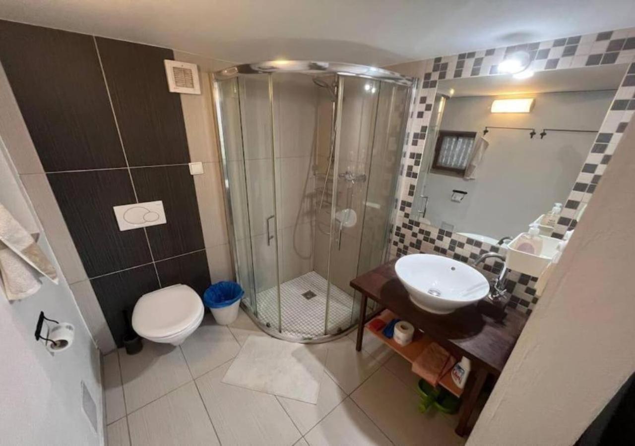 Netradicny Apartman V Centre Bratislava Dış mekan fotoğraf