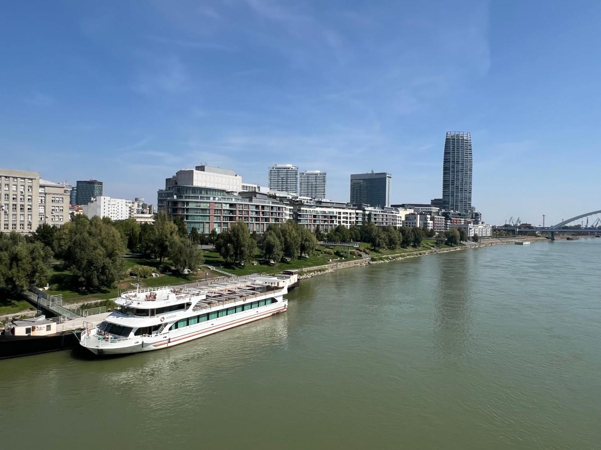 Netradicny Apartman V Centre Bratislava Dış mekan fotoğraf