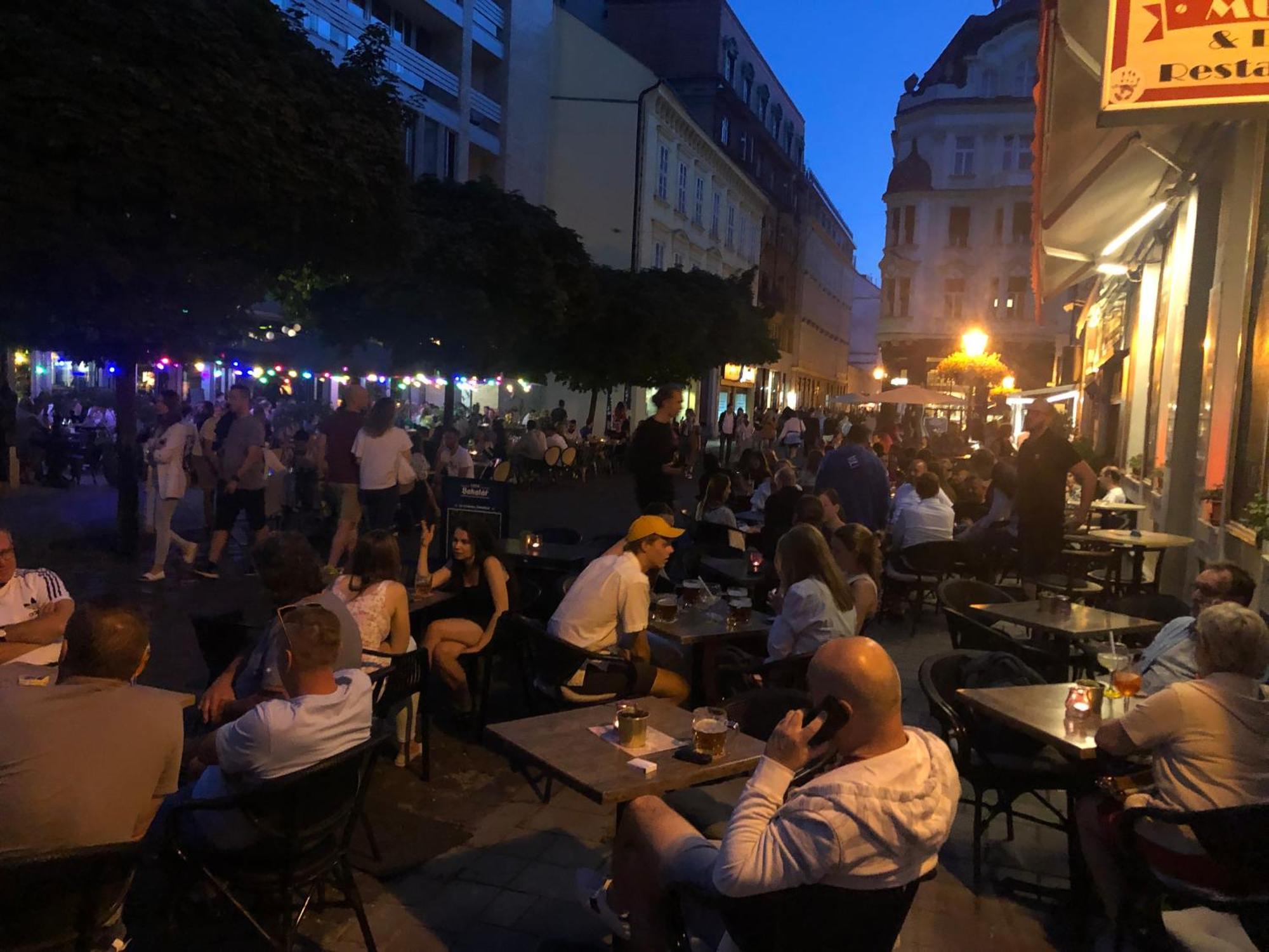 Netradicny Apartman V Centre Bratislava Dış mekan fotoğraf